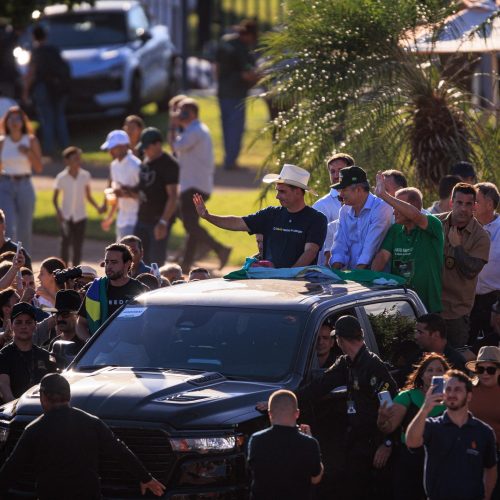 Flávio Bolsonaro confirma José Medeiros ao Senado e reforça estratégia política durante evento em Sinop