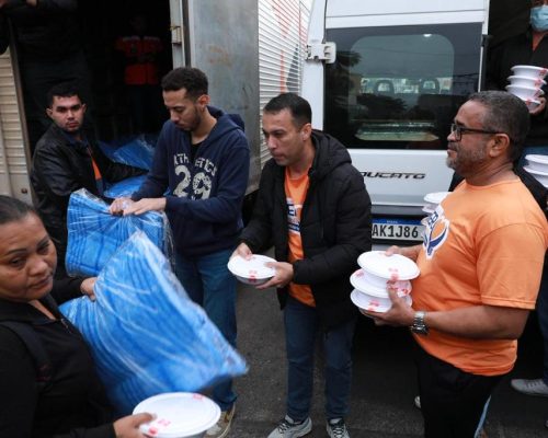 Ação emergencial leva alimento e cobertores a vulneráveis em Cuiabá e Várzea Grande
