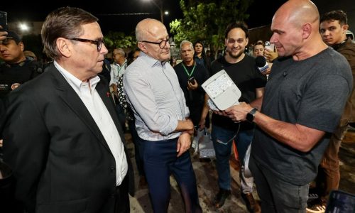 Cuiabá inicia modernização da iluminação com 4 mil lâmpadas de LED e prevê economia milionária