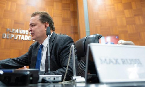 MAX RUSSI