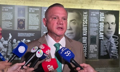 FALTAM MAIS DE 9 MIL POLICIAIS EM MT; WELLINGTON DIZ QUE REFORÇO DE 283 SERVIDORES ESTÁ LONGE DE RESOLVER O PROBLEMA