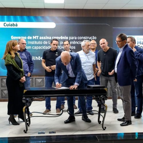 Cuiabá e Várzea Grande recebem R$ 85 milhões para pavimentação, mercado e assistência social