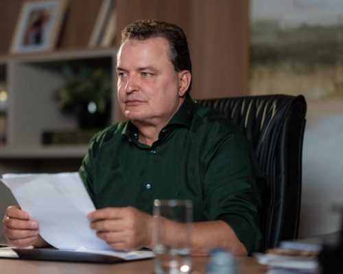 MAX RUSSI