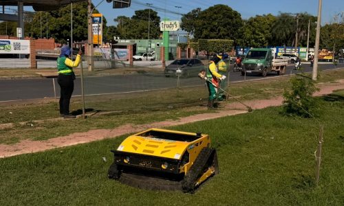 Robôs reforçam zeladoria e aceleram manutenção das áreas verdes de Cuiabá