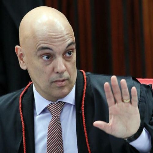 Moraes mantém restrições e nega acesso irrestrito de filhos a Bolsonaro em prisão domiciliar