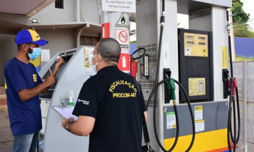 Procon-MT intensifica fiscalização após alta do petróleo e monitora preços de combustíveis no Estado