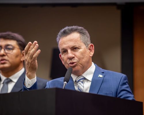 “Coragem não se promete, se prova”: Mauro Mendes rebate críticas e exalta resultados de gestão