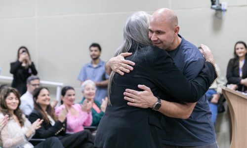 Maria Erotides é homenageada pelos 41 anos de dedicação à Justiça e recebe reconhecimento de autoridades em Mato Grosso
