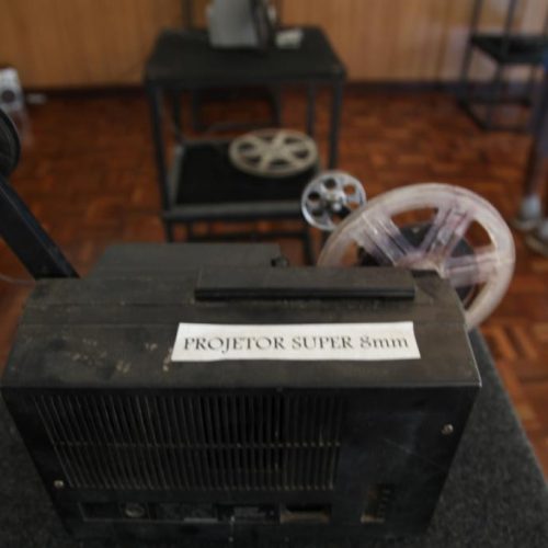 Cuiabá celebra aniversário com viagem ao passado do cinema em exposição inédita