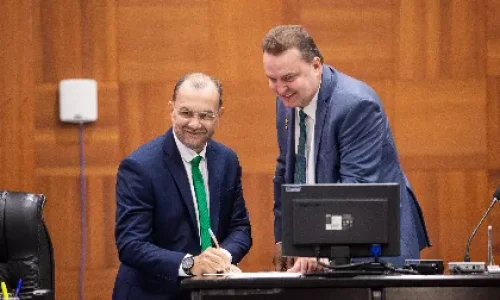 Suplentes tomam posse na ALMT e reforçam defesa da agricultura familiar e infraestrutura regional
