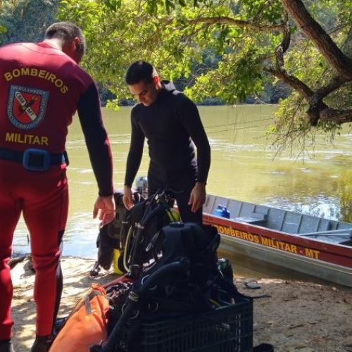 Corpo de Bombeiros localiza corpo de vítima que se afogou no rio Guaporé