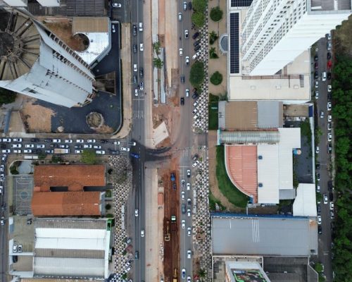 Obras do BRT seguem em andamento e trânsito em cruzamento na Avenida do CPA será liberado