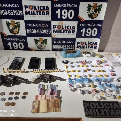 PM prende faccionados com armas e drogas em Vila Bela de Santíssima Trindade