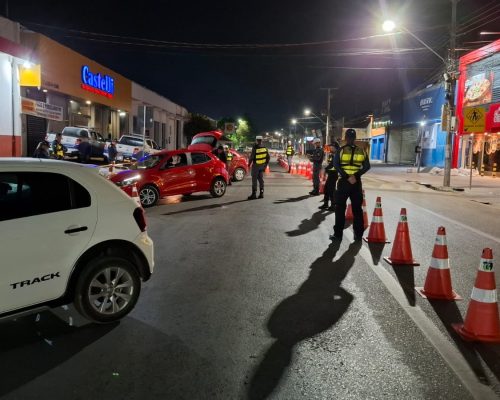 Operações Lei Seca terminam com 12 motoristas presos por embriaguez em Cuiabá