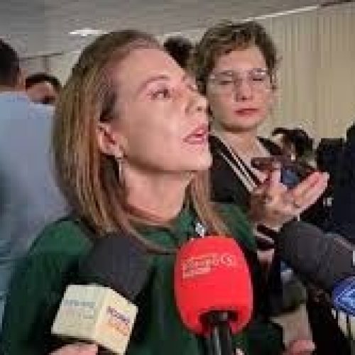 Prefeita Flávia Moretti dribla resistência política e encara desafios estruturais com gestão técnica e firmeza