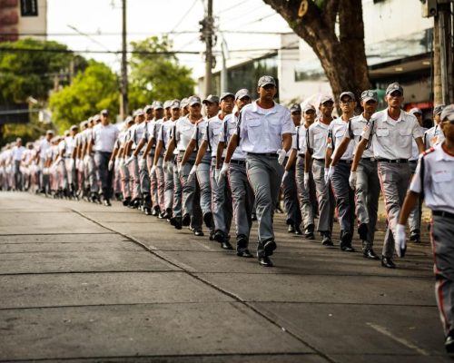 Em Cuiabá estudantes da rede estadual desfilam neste domingo, feriado de 7 de Setembro