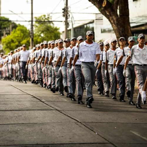 Em Cuiabá estudantes da rede estadual desfilam neste domingo, feriado de 7 de Setembro