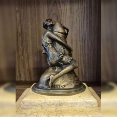 Esculturas eróticas são apreendidas pela PF na casa de Nelson Wilians