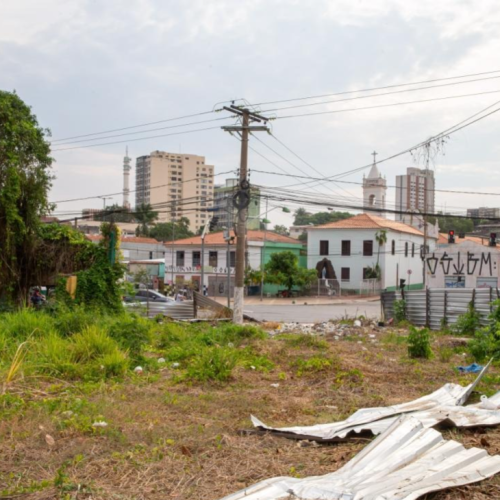 Ilha da Banana: abandono, insegurança e promessas não cumpridas no coração de Cuiabá