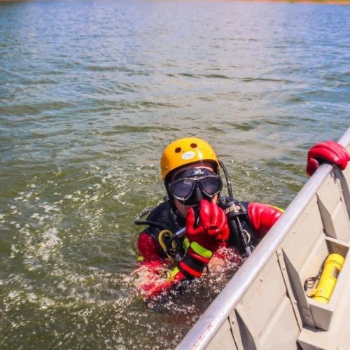 Corpo de Bombeiros resgata corpo de jovem que se afogou no Rio Paraguai