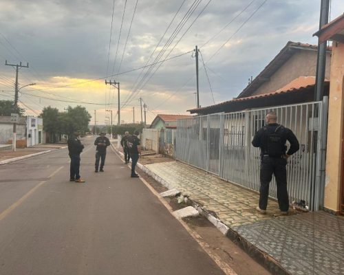 Polícia Civil cumpre 28 ordens judiciais contra integrantes de facção criminosa atuante em Jangada