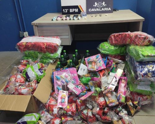 Polícia Militar conduz cinco faccionados e apreende brinquedos que seriam distribuídos por facção