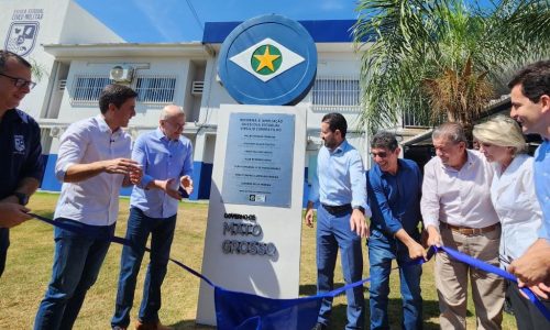 Governo de MT entrega reforma e ampliação da escola em Nova Mutum: “agora, fica até mais fácil de estudar”, afirma aluna