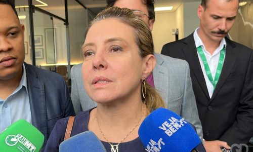 Flávia Moretti firma acordo de R$ 21 milhões com empresa de transporte para garantir melhorias em Várzea Grande