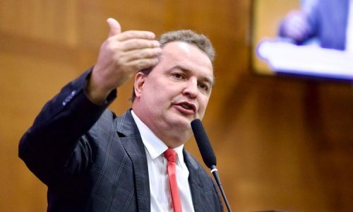 “Votação foi correta”, afirma Max Russi diante das polêmicas sobre reajuste do TJMT