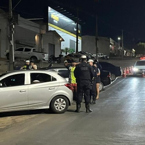 Lei Seca dupla resulta na prisão de 14 condutores por embriaguez em avenida de Cuiabá