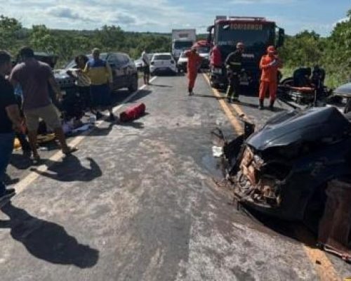 Acidente grave na MT-010 deixa cinco feridos, incluindo um bebê; um homem foi resgatado em estado grave pelo Ciopaer
