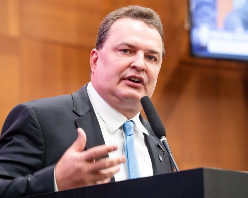 Max Russi endurece discurso contra violência doméstica e cobra execução de leis: “É inaceitável conviver com esse cenário”