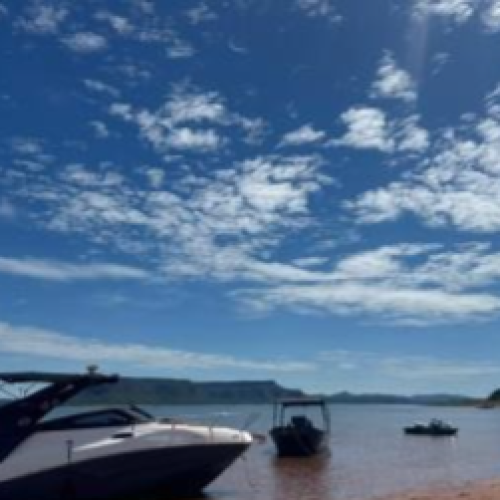 Buscas entram no 4º dia por piloto e turista desaparecidos após naufrágio no Lago do Manso