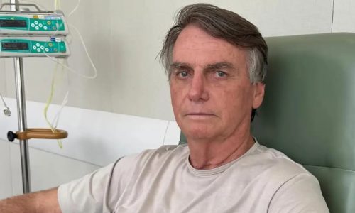 Moraes autoriza ida de Jair Bolsonaro ao hospital após queda na prisão; atraso no atendimento pode ter agravado quadro de saúde
