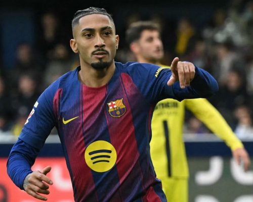 Raphinha entra para o Top 50 dos maiores artilheiros da história do Barcelona