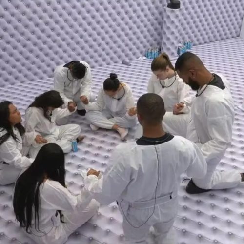 Quarto Branco do BBB 26 ultrapassa 40 horas com oito candidatos ainda na disputa
