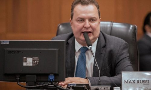 Deputado Max anuncia erro de veto e PLC que promove militares deve voltar à AL