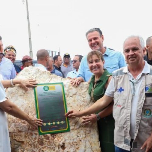 Centro e esquerda ampliam diálogo com lideranças da direita; prefeita Flávia Moretti recebe convites do PSD e PT