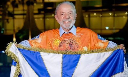 Homenagem a Lula na Sapucaí reacende debate jurídico sobre propaganda eleitoral antecipada e uso de recursos públicos