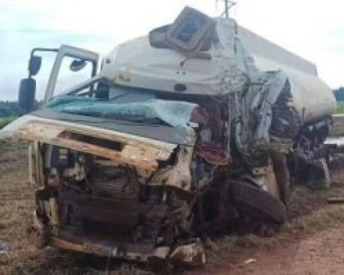 Tragédia na BR-070: colisão frontal entre caminhões deixa um morto e outro em estado grave em Campo Verde
