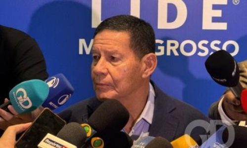 Mourão critica governo Lula, diz que gestão “envelheceu mal” e aponta Flávio Bolsonaro como nome da direita