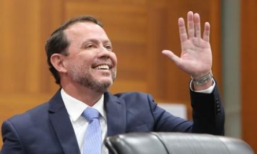 Suplente de deputado e candidato em 2026 é alvo de operação que apura movimentações de mais de R$ 1 milhão em MT