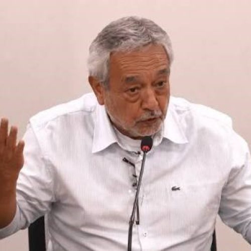 Secretário rebate críticas ao BRT, compara obra ao VLT e deixa audiência pública antes do fim
