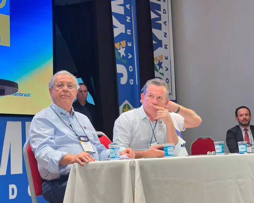 Convenção do União Brasil escancara racha interno; Jayme Campos é derrotado e Mauro Mendes consolida comando sobre a legenda