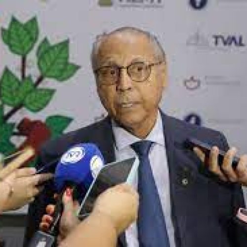 Jayme Campos articula candidatura ao governo e saída de aliado expõe estratégia eleitoral