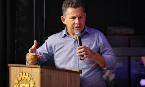 Mauro Mendes diz que apoio de Lula ou Bolsonaro não governa Estado e cobra competência de candidatos