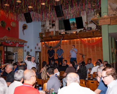Max Russi comemora Dia do Jornalista em almoço com a imprensa