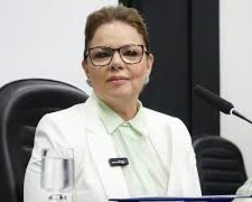 PAULA CALIL