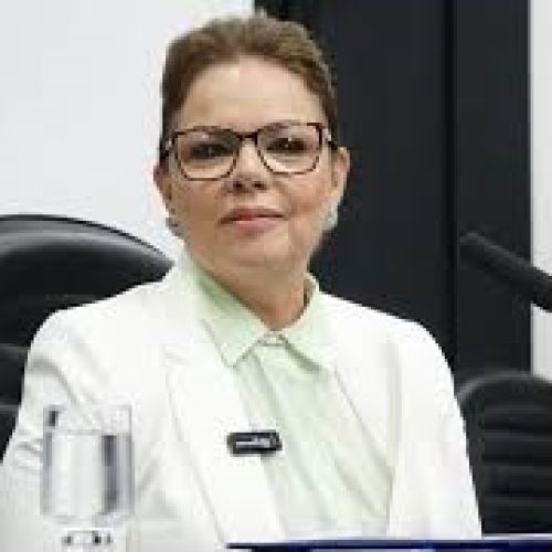 PAULA CALIL