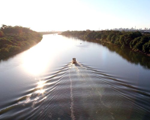 Expedição de 900 km pelo Rio Cuiabá revela poluição, esgoto e desafios para pescadores